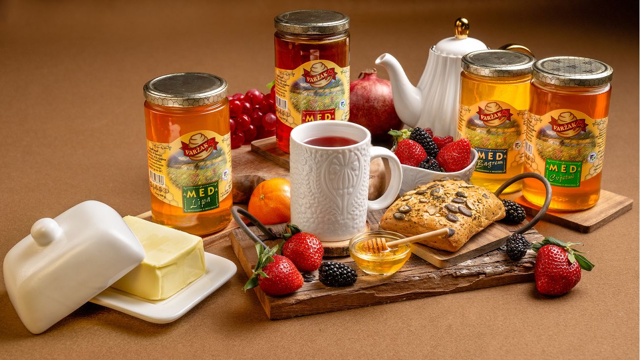 Starten Sie stilvoll in den Tag: Varžak Med und ein Frühstück für Körper und Geist Starten Sie stilvoll in den Tag: Varžak Med und ein Frühstück für Körper und Geist