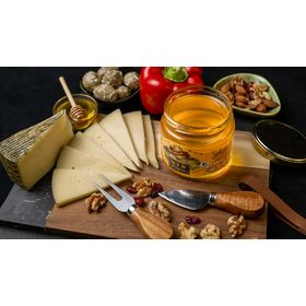 Honey and Cheese: A Perfect Flavor Pairing for Healthy Indulgence and Great Company