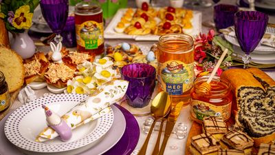 Easter Table_Varžak Honey